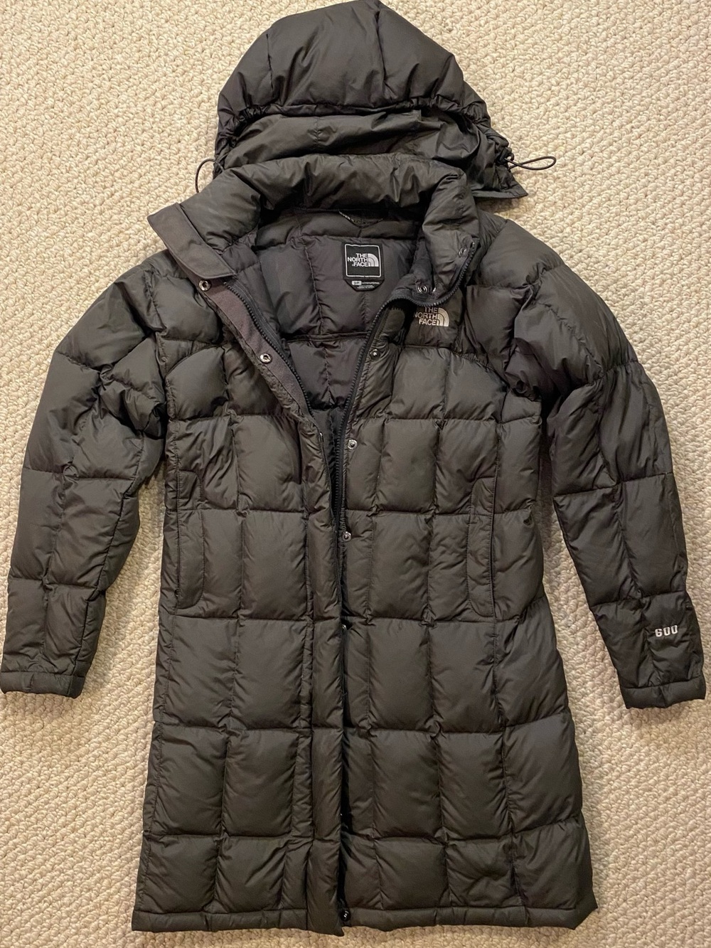 LL Bean 600 goose down puffer womens small jacket. Long. Gray. Removable hood